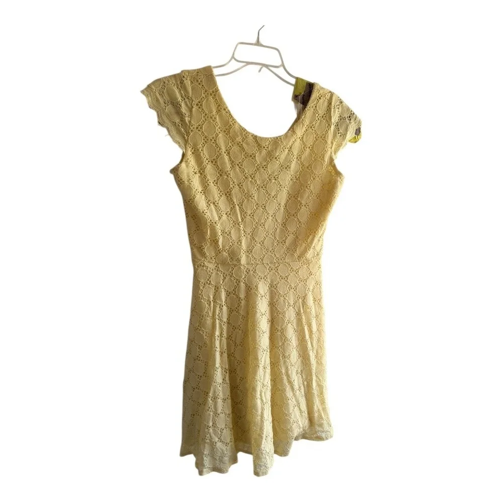 Cottagecore RN Studio by Ronni Nicole Dress 10 Yellow Eyelet Lace Mini